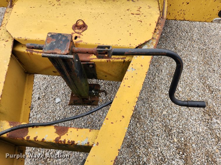 image for item JB9503 2006 Eager Beaver 10HDB-PT  equipment trailer