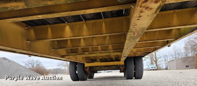 image for item JB9503 2006 Eager Beaver 10HDB-PT  equipment trailer