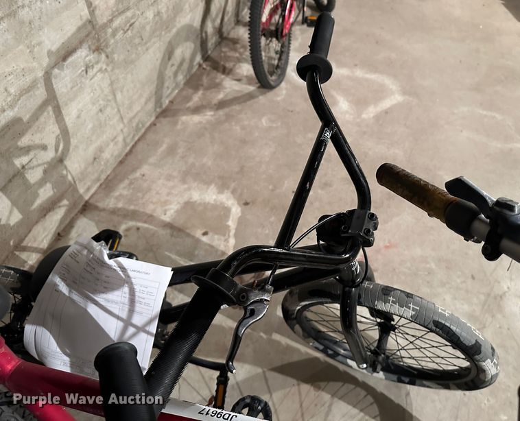 image for item JD9617 (8) bicycles