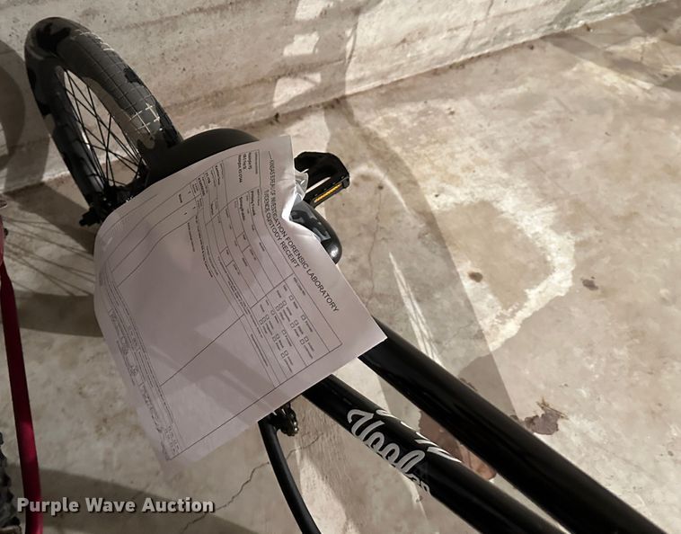 image for item JD9617 (8) bicycles