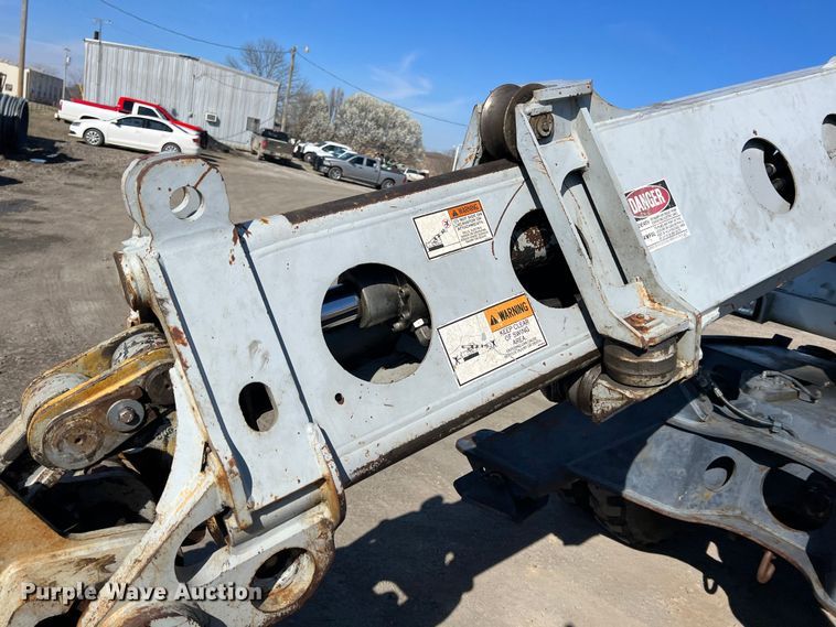 image for item KR9469 2001 Gradall XL3300  wheeled excavator