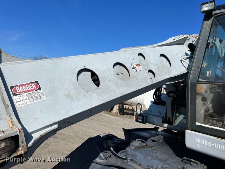 image for item KR9469 2001 Gradall XL3300  wheeled excavator