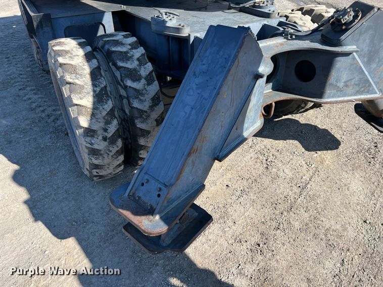 image for item KR9469 2001 Gradall XL3300  wheeled excavator