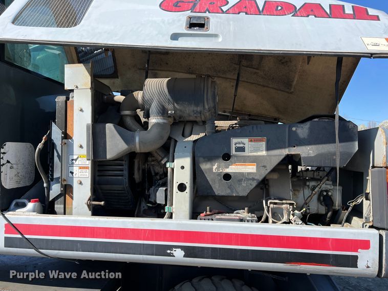 image for item KR9469 2001 Gradall XL3300  wheeled excavator