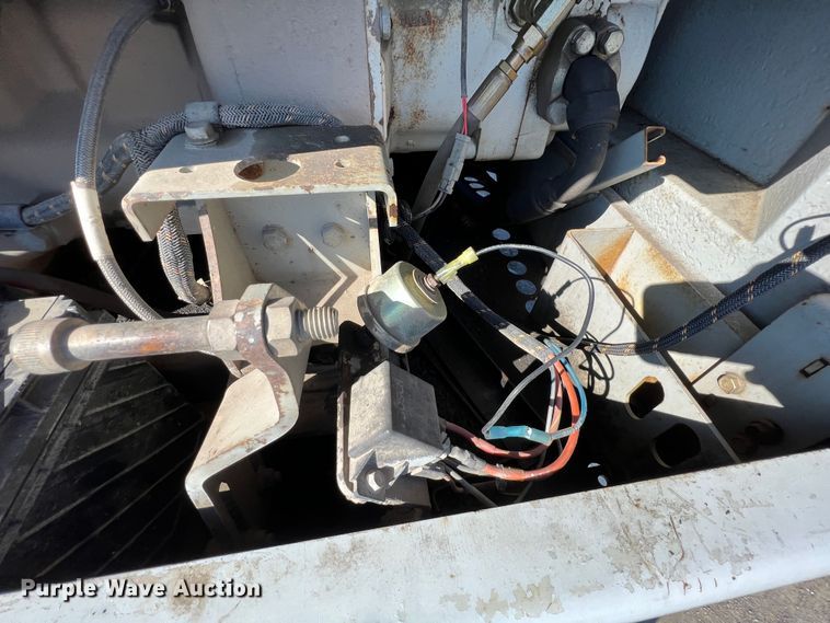 image for item KR9469 2001 Gradall XL3300  wheeled excavator