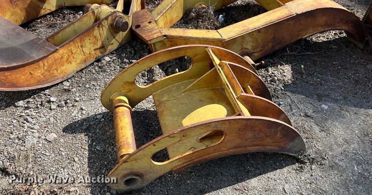 image for item KR9469 2001 Gradall XL3300  wheeled excavator