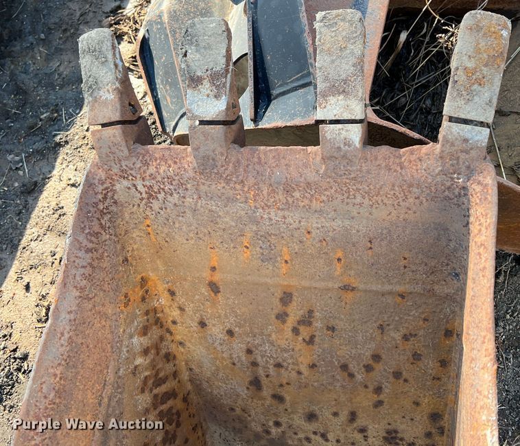 image for item KR9469 2001 Gradall XL3300  wheeled excavator