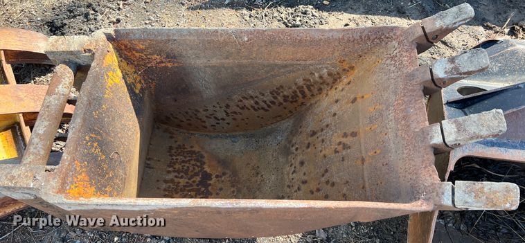 image for item KR9469 2001 Gradall XL3300  wheeled excavator