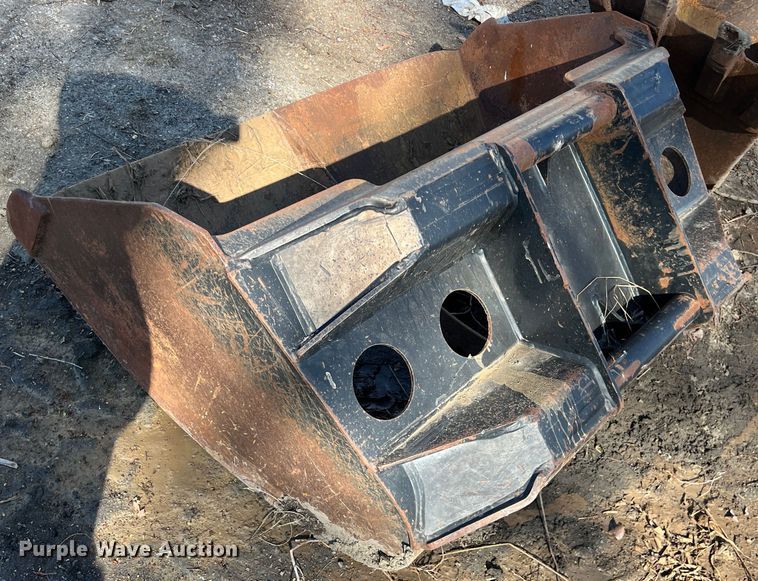 image for item KR9469 2001 Gradall XL3300  wheeled excavator