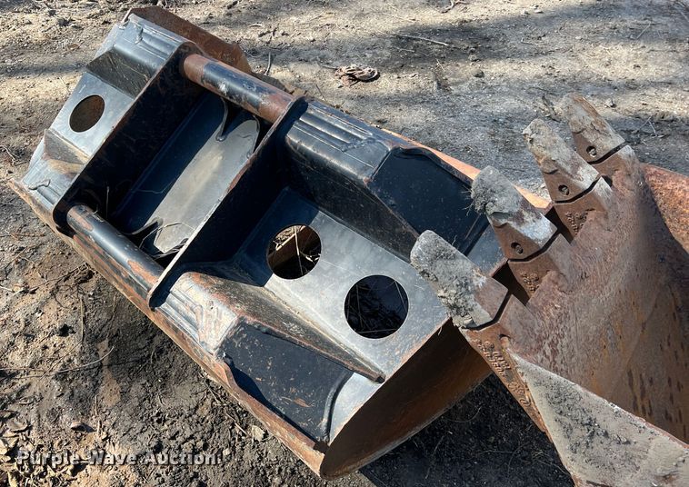 image for item KR9469 2001 Gradall XL3300  wheeled excavator