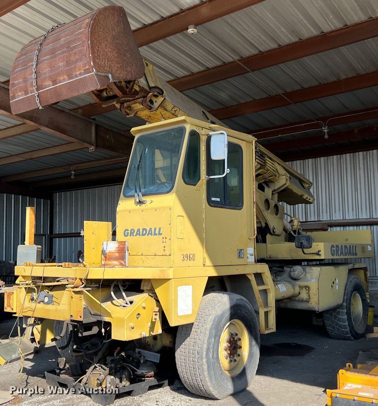 image for item KR9470 1998 Gradall G3WD  wheeled excavator