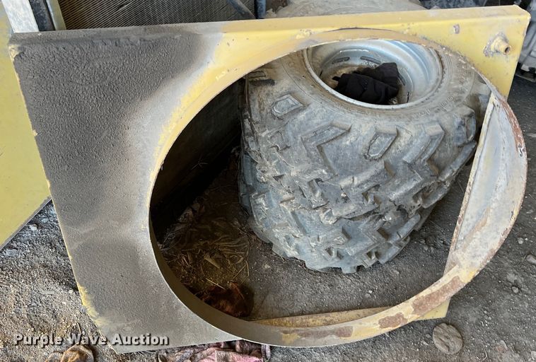 image for item KR9470 1998 Gradall G3WD  wheeled excavator