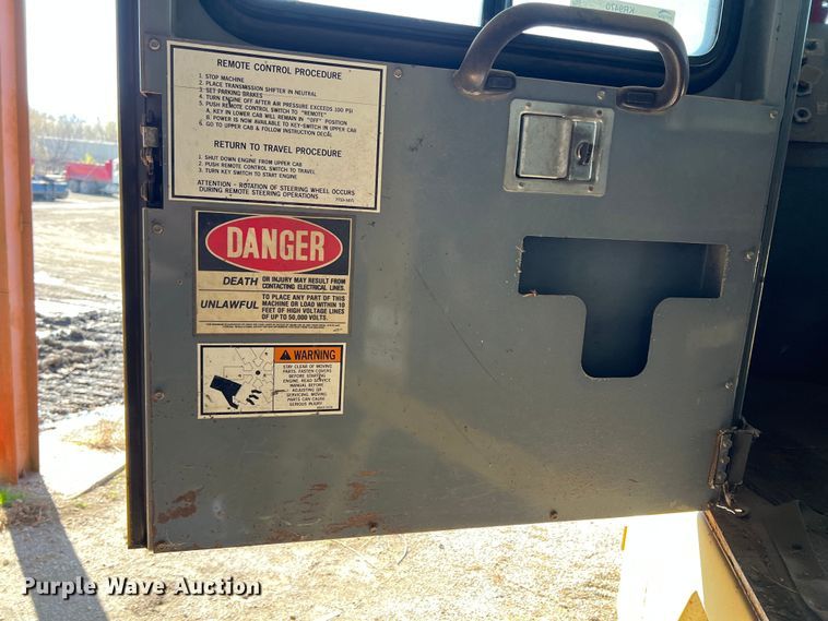 image for item KR9470 1998 Gradall G3WD  wheeled excavator