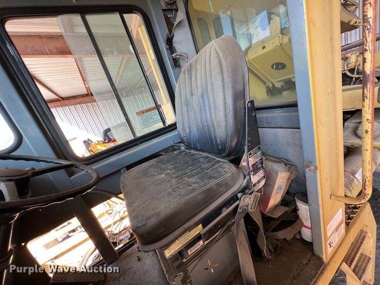 image for item KR9470 1998 Gradall G3WD  wheeled excavator