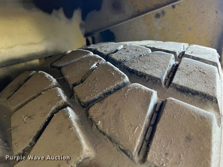 image for item KR9470 1998 Gradall G3WD  wheeled excavator