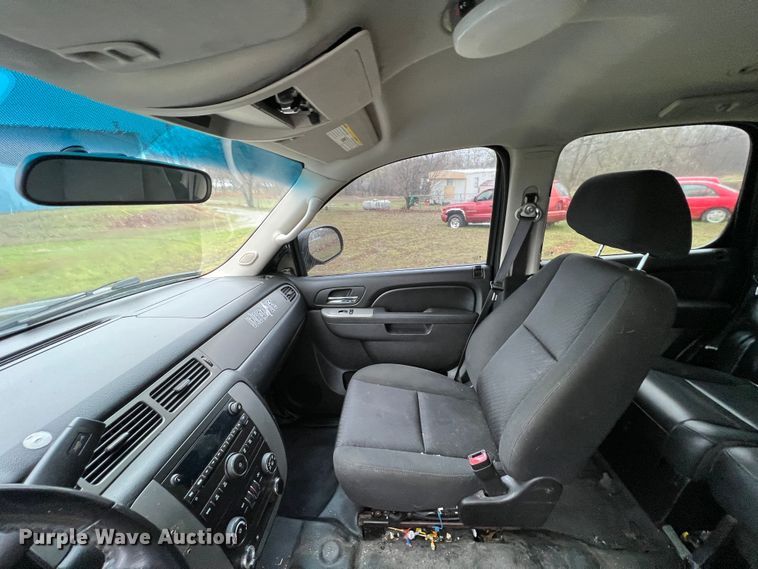 image for item KR9498 2011 Chevrolet Tahoe Police  SUV