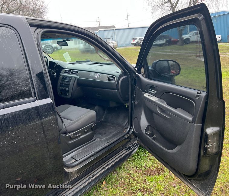 image for item KR9498 2011 Chevrolet Tahoe Police  SUV