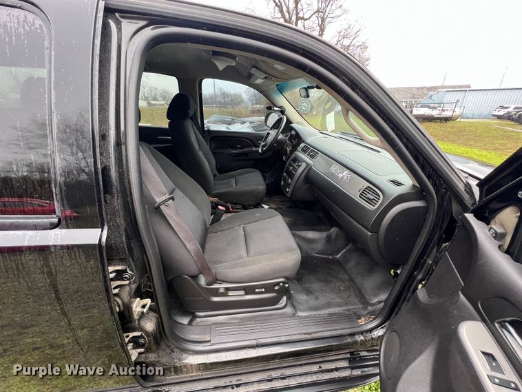 image for item KR9498 2011 Chevrolet Tahoe Police  SUV