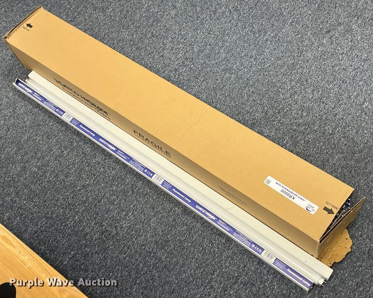 image for item KR9500 (29) Satco Hygrade S8421 fluorescent Lights