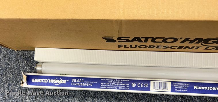 image for item KR9500 (29) Satco Hygrade S8421 fluorescent Lights