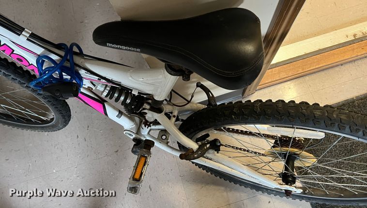 image for item KR9501 (2) bicycles