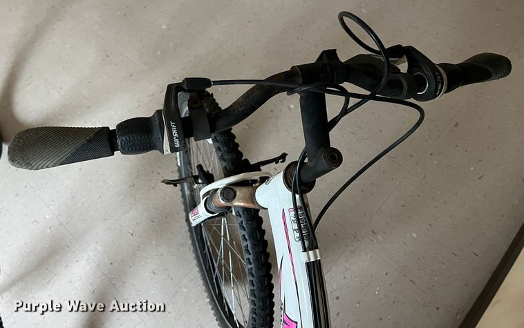 image for item KR9501 (2) bicycles