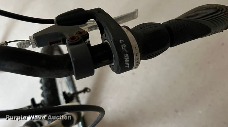 image for item KR9501 (2) bicycles