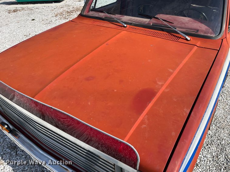 image for item LA9821 1983 GMC C2500  Crew Cab utility bed pickup truck