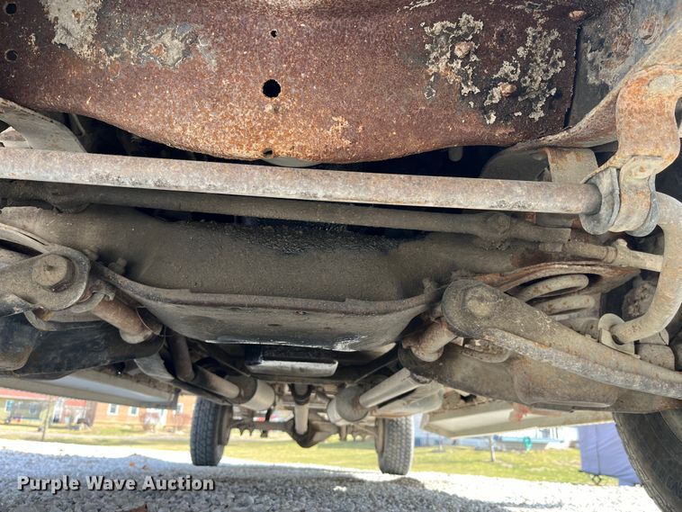 image for item LA9821 1983 GMC C2500  Crew Cab utility bed pickup truck