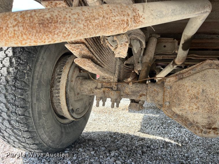 image for item LA9821 1983 GMC C2500  Crew Cab utility bed pickup truck