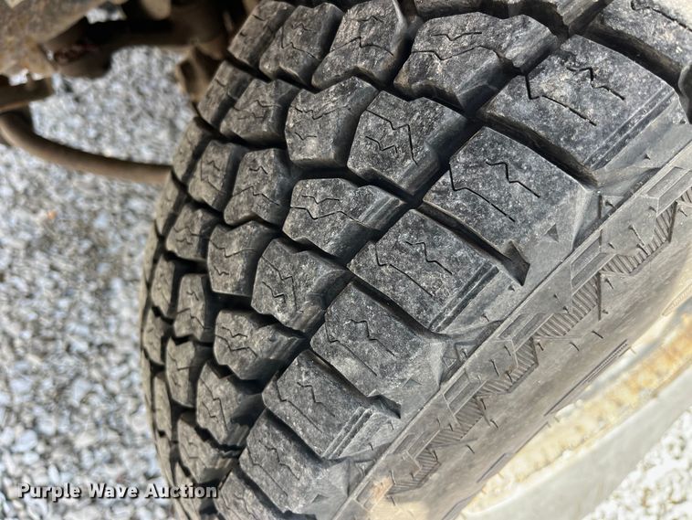 image for item LA9821 1983 GMC C2500  Crew Cab utility bed pickup truck