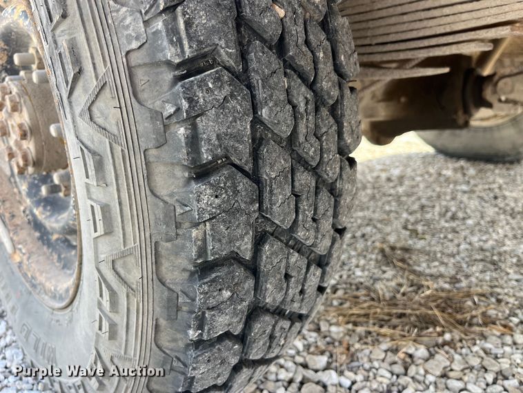 image for item LA9821 1983 GMC C2500  Crew Cab utility bed pickup truck