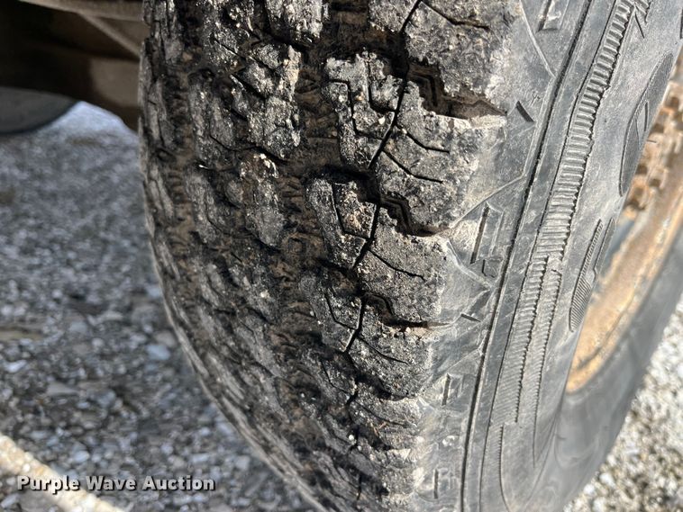 image for item LA9821 1983 GMC C2500  Crew Cab utility bed pickup truck