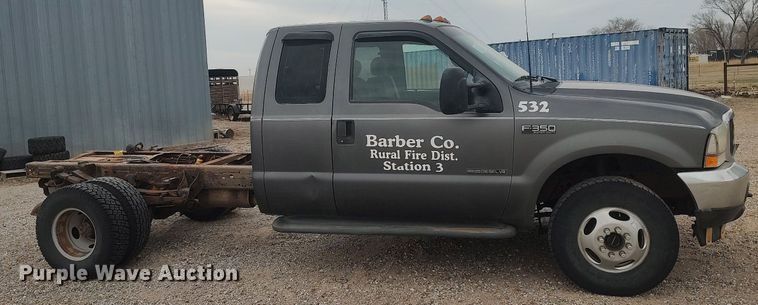 image for item LG9656 2002 Ford F350 Super Duty XLT  SuperCab pickup truck cab and chassis