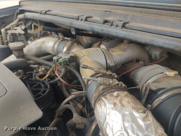 image for item LG9656 2002 Ford F350 Super Duty XLT  SuperCab pickup truck cab and chassis