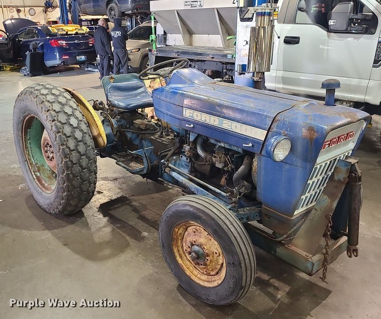 image for item LH9909 1970 Ford 2000  tractor
