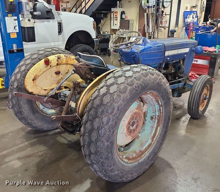 image for item LH9909 1970 Ford 2000  tractor