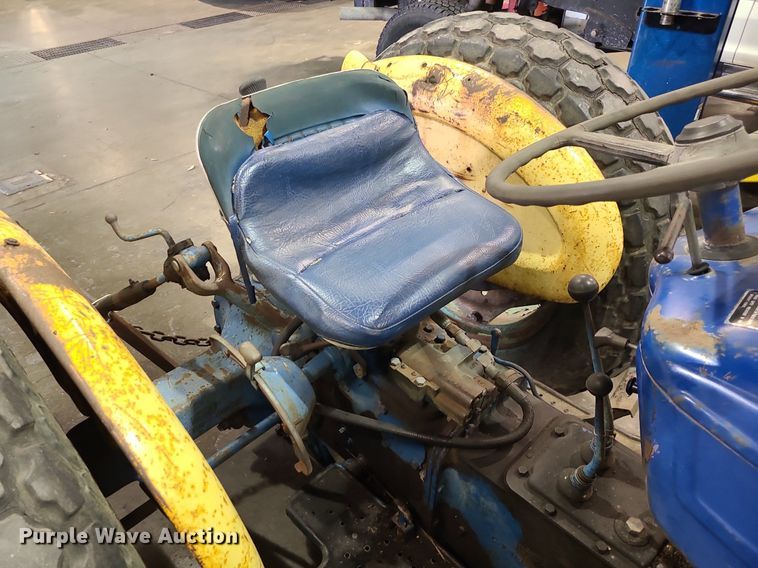 image for item LH9909 1970 Ford 2000  tractor