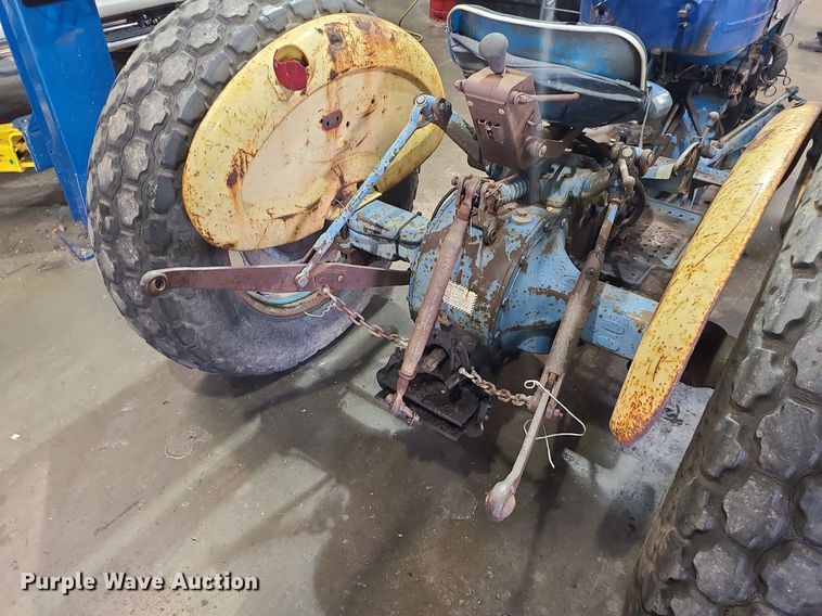 image for item LH9909 1970 Ford 2000  tractor