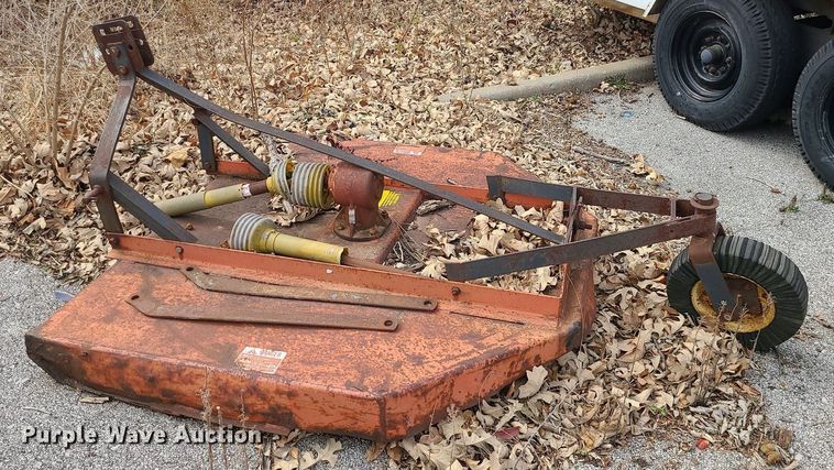 image for item LH9909 1970 Ford 2000  tractor