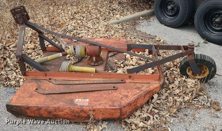 image for item LH9909 1970 Ford 2000  tractor