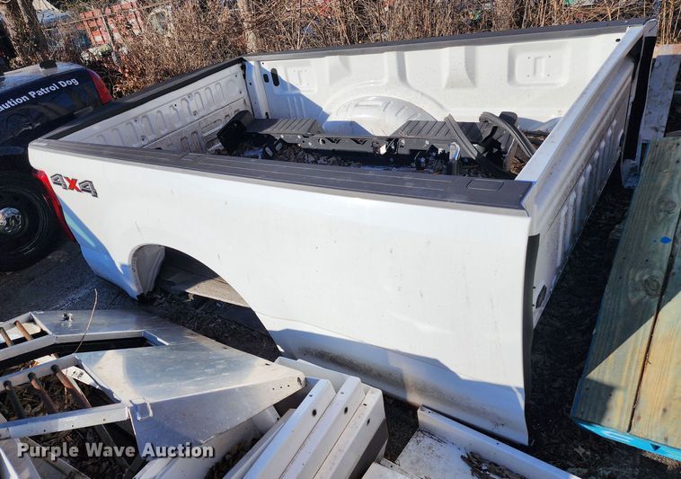 image for item LH9911 Ford  pickup bed