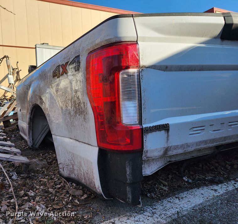 image for item LH9911 Ford  pickup bed