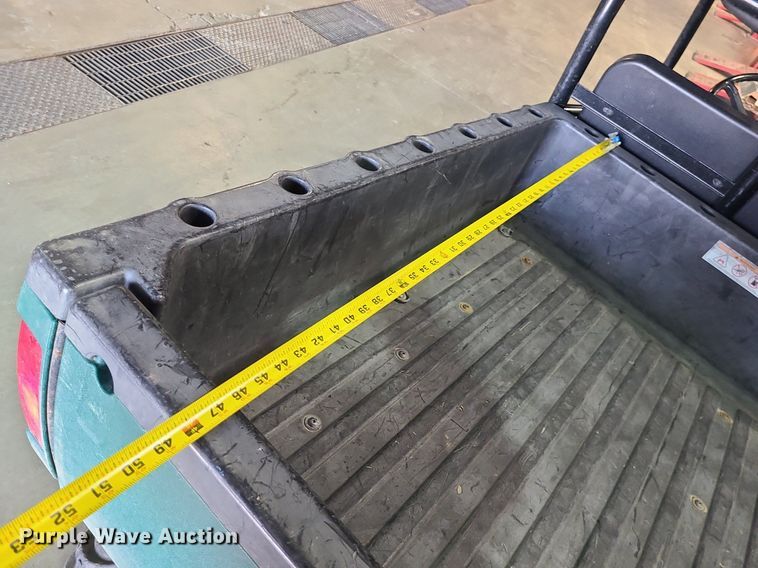 image for item LH9913 2005 Polaris Ranger 6x6  utility vehicle