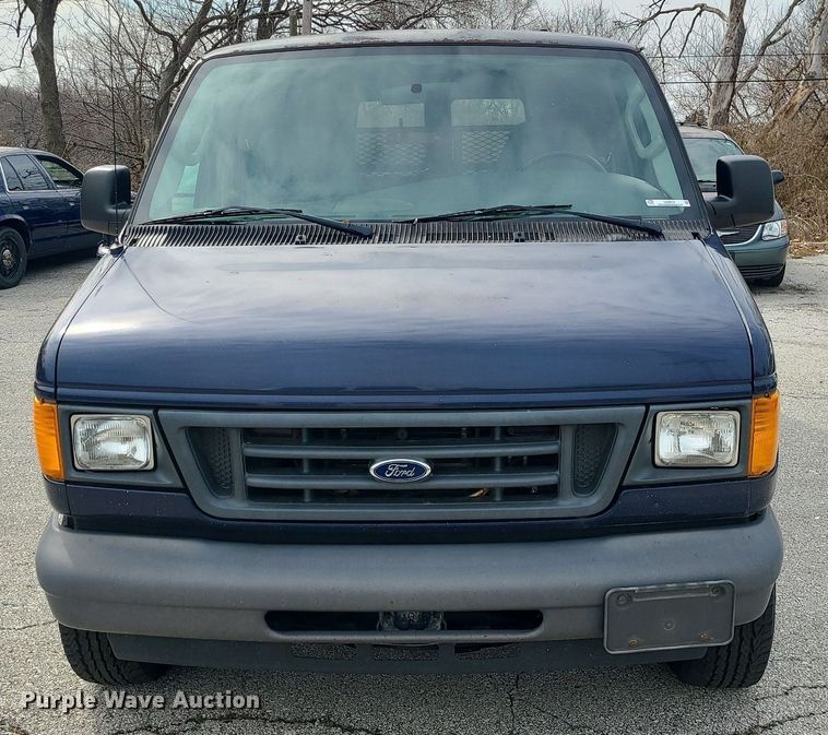 image for item LH9915 2006 Ford E350 Super Duty  van