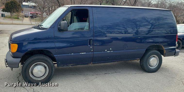 image for item LH9915 2006 Ford E350 Super Duty  van