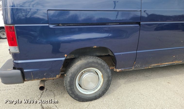 image for item LH9915 2006 Ford E350 Super Duty  van