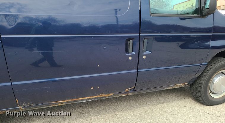 image for item LH9915 2006 Ford E350 Super Duty  van