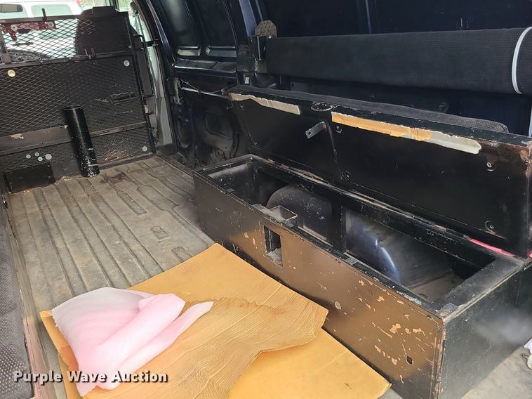image for item LH9915 2006 Ford E350 Super Duty  van