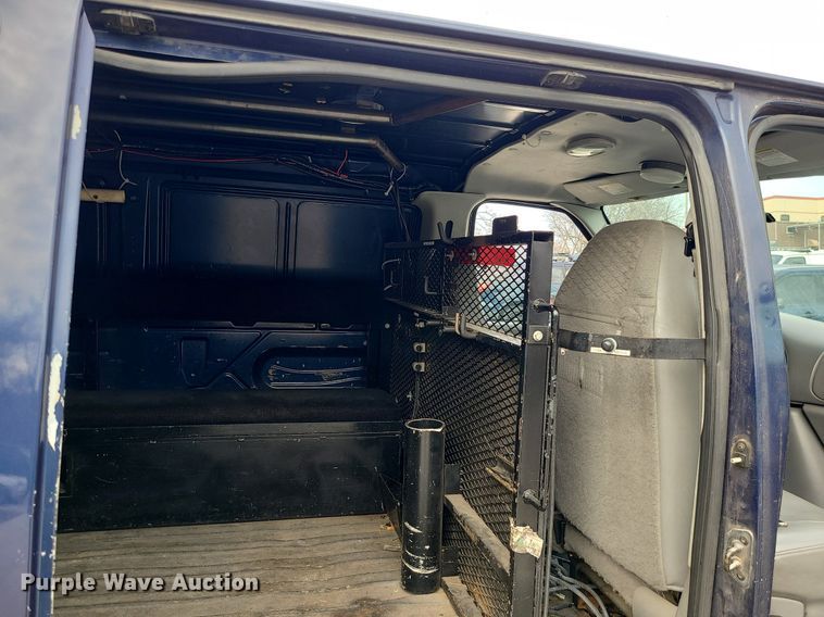 image for item LH9915 2006 Ford E350 Super Duty  van